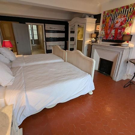 Les Chapeliers Bed & Breakfast Claviers ภายนอก รูปภาพ