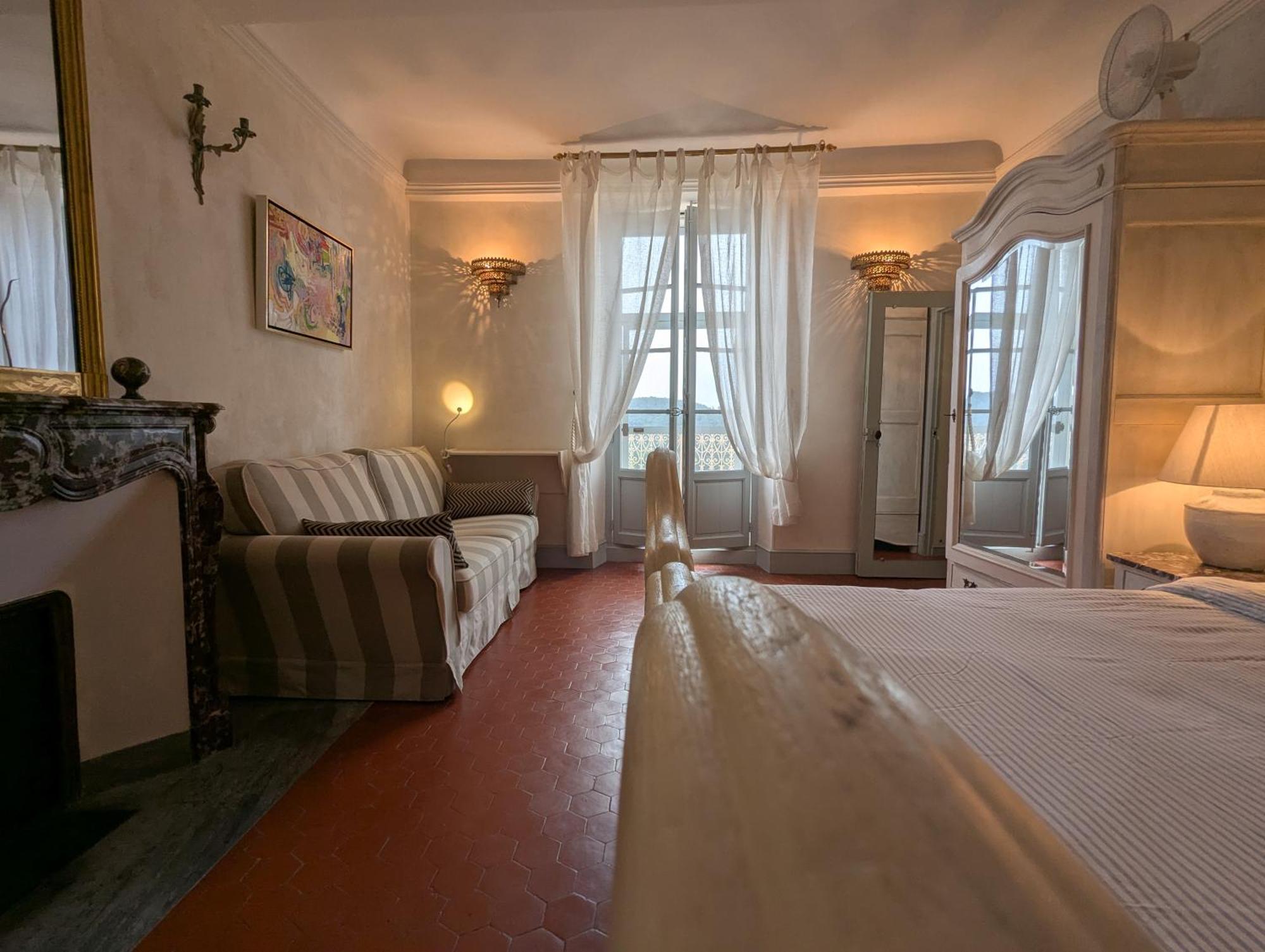 Les Chapeliers Bed & Breakfast Claviers ภายนอก รูปภาพ