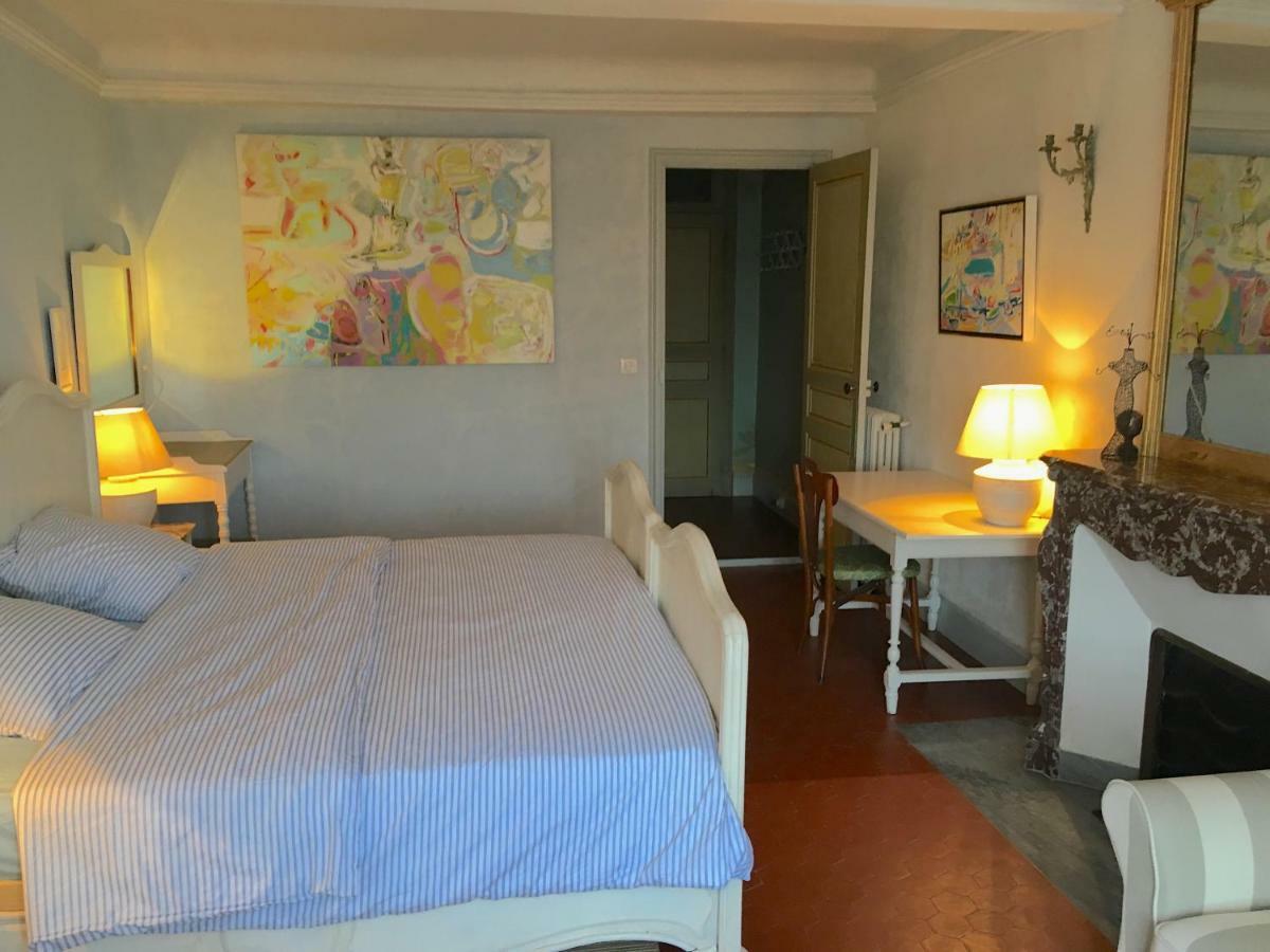 Les Chapeliers Bed & Breakfast Claviers ภายนอก รูปภาพ