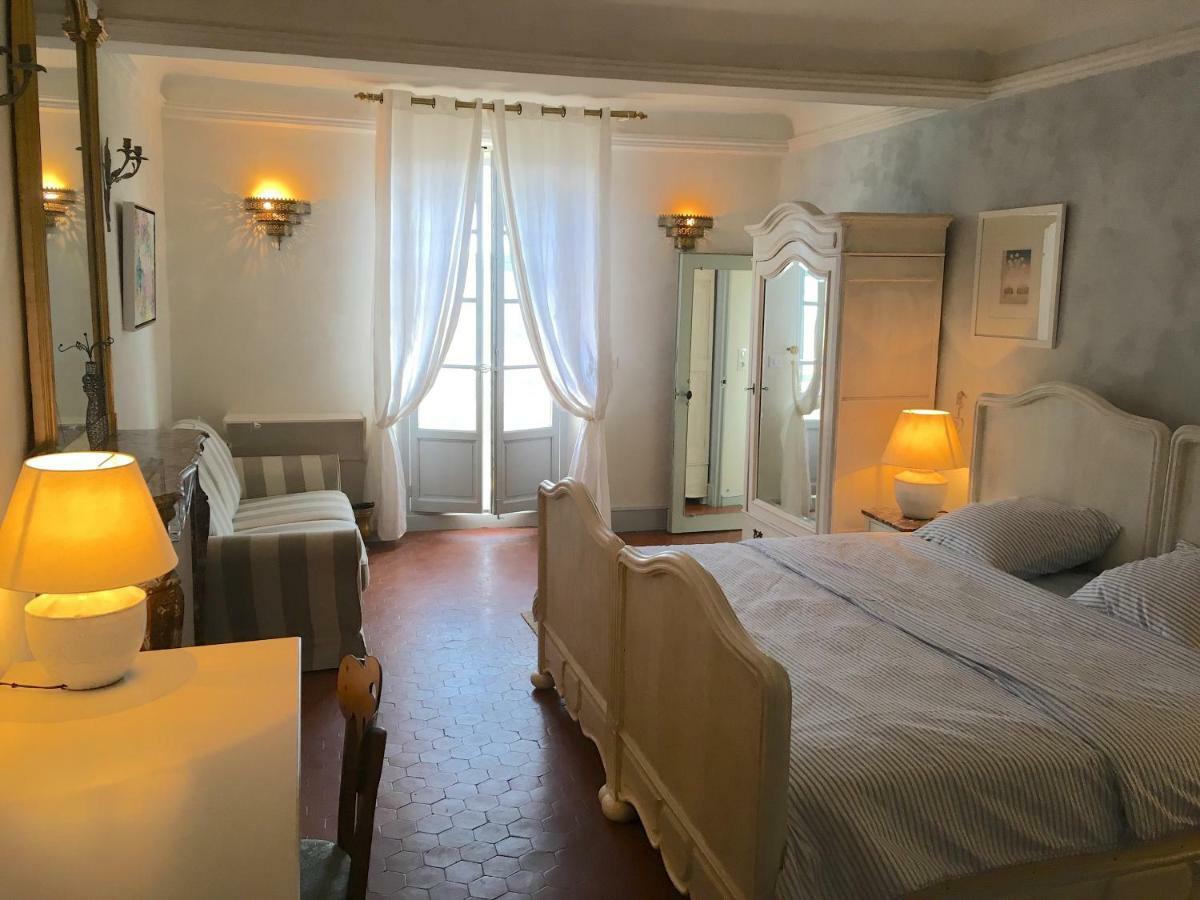 Les Chapeliers Bed & Breakfast Claviers ภายนอก รูปภาพ